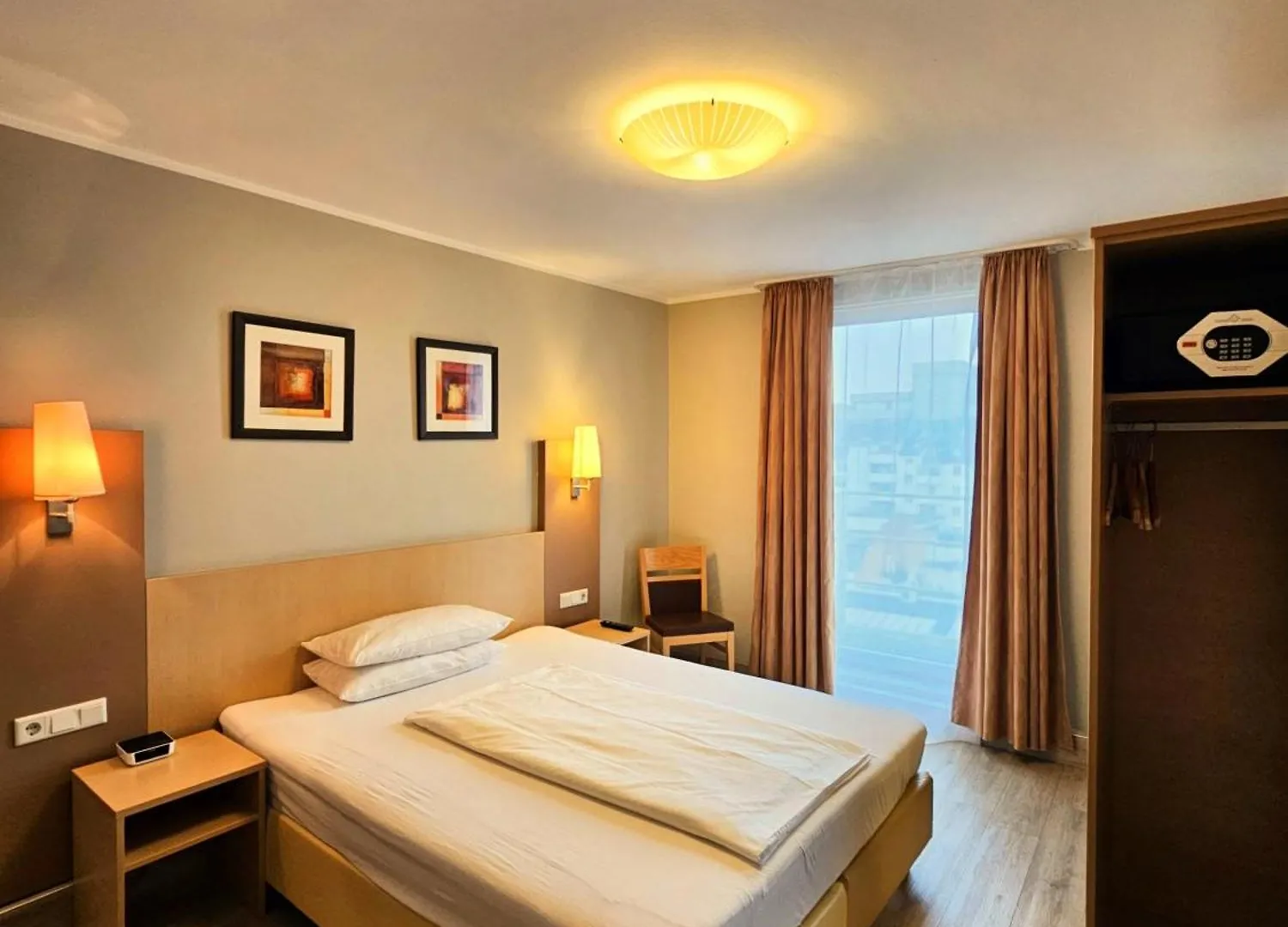 Atomis Hotel Duesseldorf City