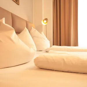 Otel Tm, Düsseldorf