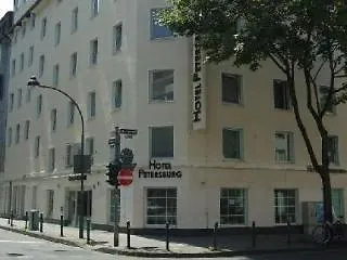 Hotel Petersburg Superior Dusseldorf 3*,